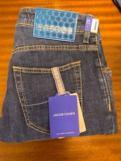Jacob Cohën - Limited edition dlimfit dark blue jeans