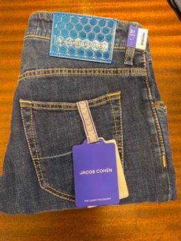 Jacob Cohën - Limited edition dlimfit dark blue jeans
