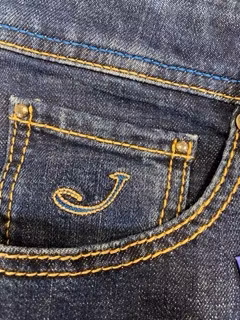 Jacob Cohën - Limited edition dlimfit dark blue jeans