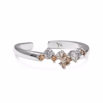 Ylva Li - PETITE MEADOW RING – CHAMPAGNE