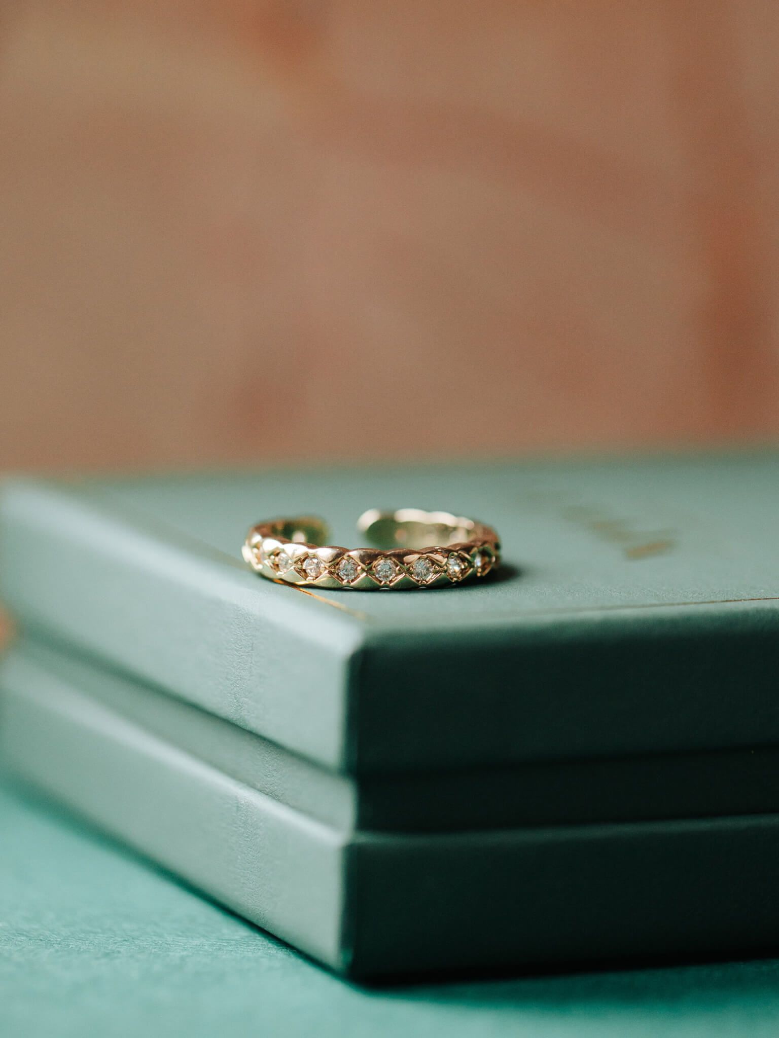 Ylva Li - MADEMOISELLE RING – CRYSTAL (GOLD)
