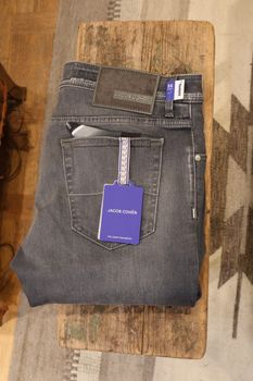 Jacob Cohën - Nick slimfit - Grey with silver details