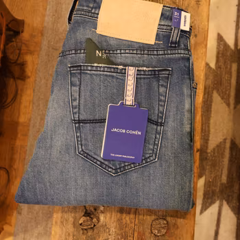Jacob Cohën - Bard slimfit - Blue with beige leather-patch and gold-toned button