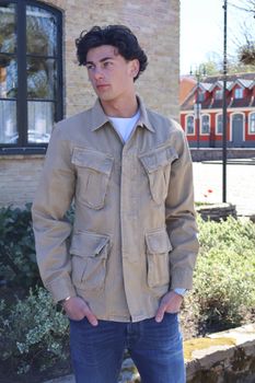 Chesapeakes - Jungle Jacket Intrepid hbt - Sand