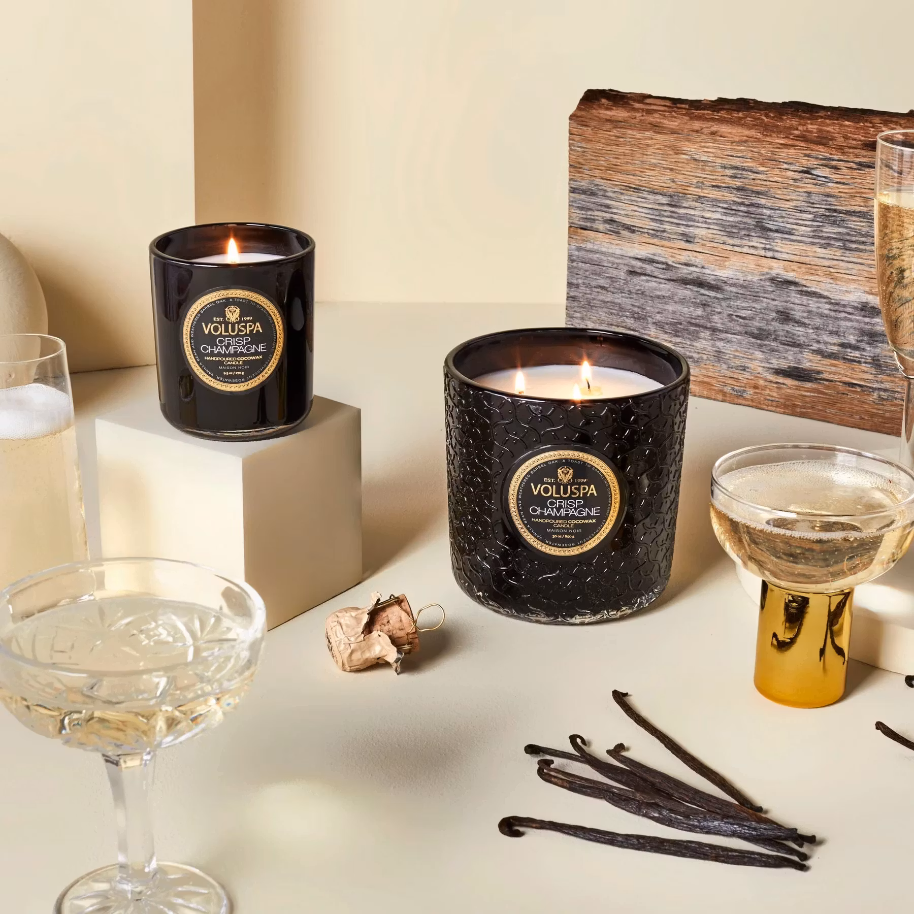 VOLUSPA - Crisp Champagne Boxed Candle