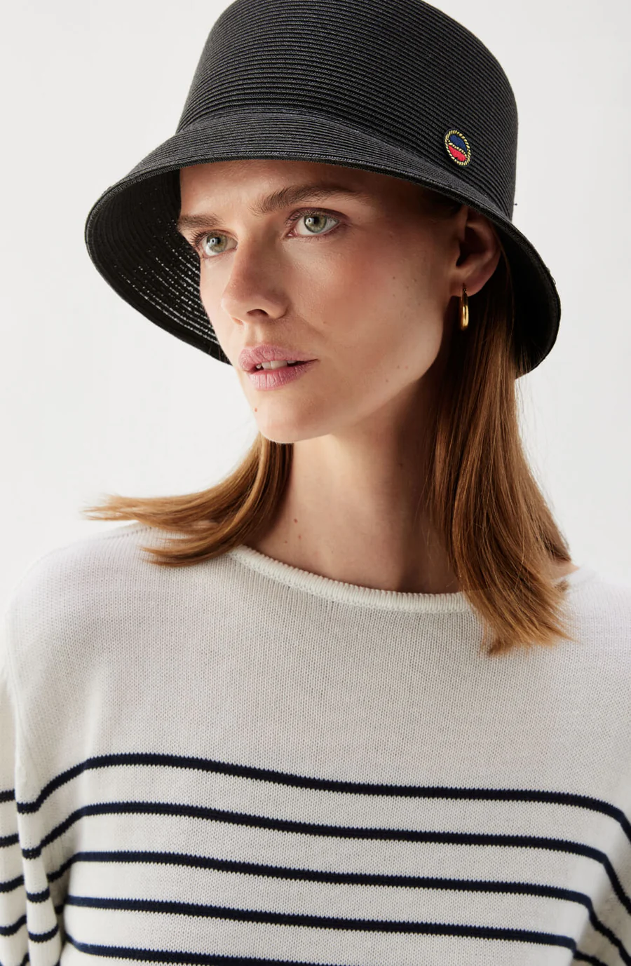 Busnel - TINA STRÅHATT - SVART