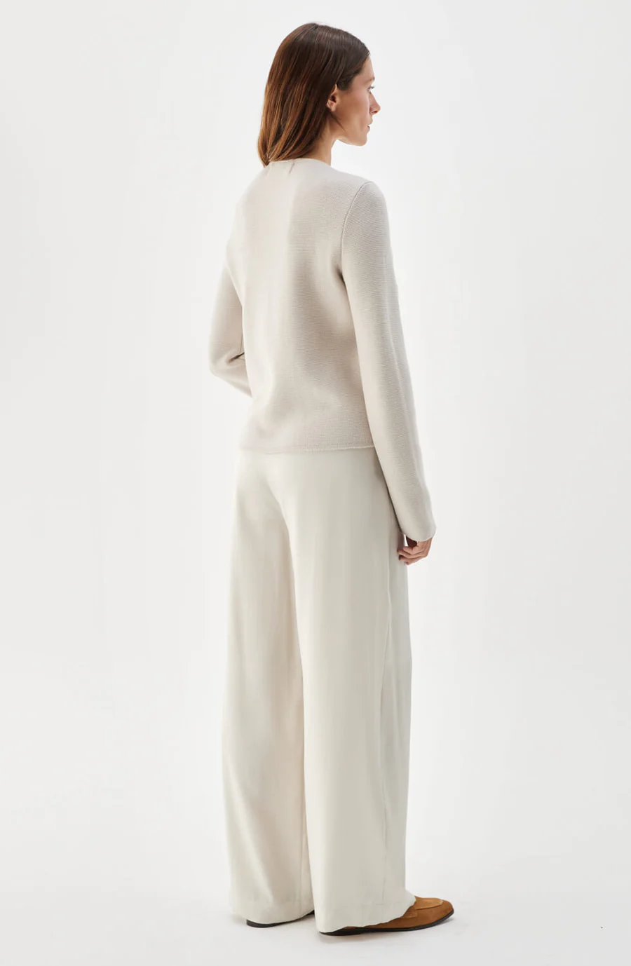 Busnel - IVA DUNJACKA - LJUSGRÅ