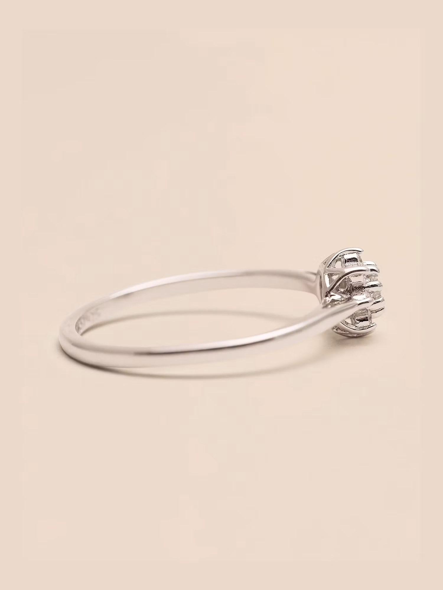 YLVA LI - PRINCESS DIAMOND FLOWER RING – 0.17 CT