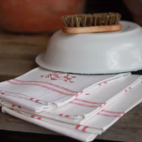 Handduk - Linne Monogram N Röd