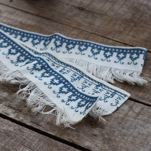 Textil - Hyllbård Blå Vit