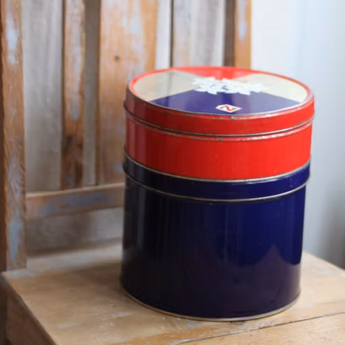 Plåtburk - Blå med Dekor