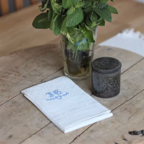 Handduk - Linne Monogram IG Ljusblå