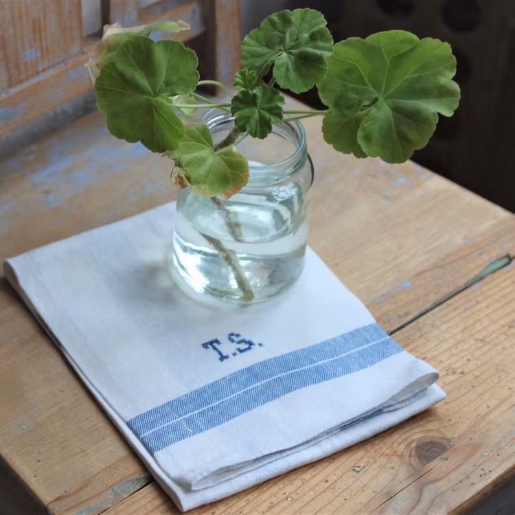 Handduk - Linne Monogram TS Blå