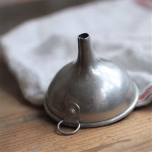 Köksredskap - Tratt i aluminium