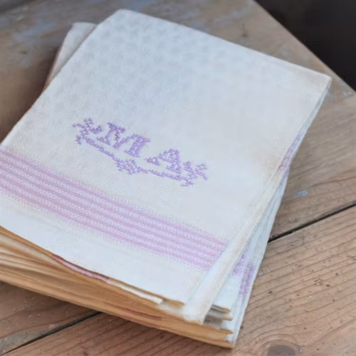 Handduk - Linne Gredelin Vit Monogram MA