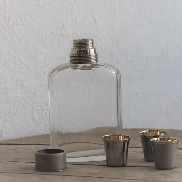 Flaska - Plunta med snapsglas