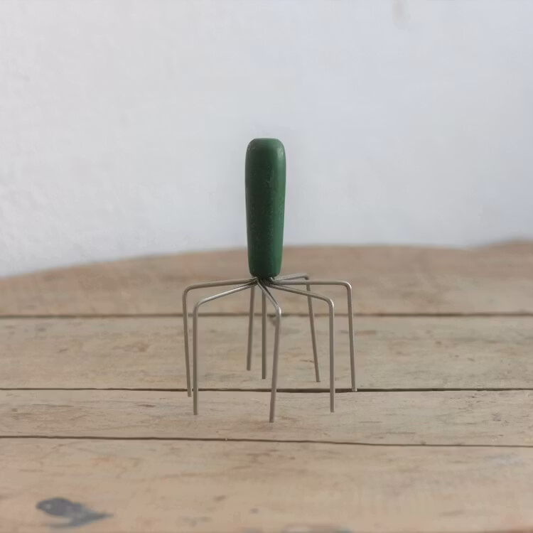 Köksredskap - Brödnagg med Grönt Handtag