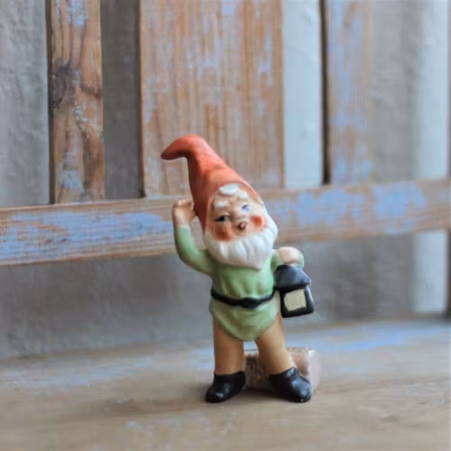 Tomte - Porslinstomte med Lykta