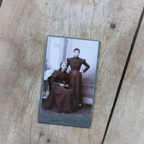 Fotografi - Ateljefoto Två Kvinnor