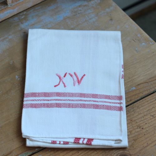 Handduk - Linne Monogram KW Röd