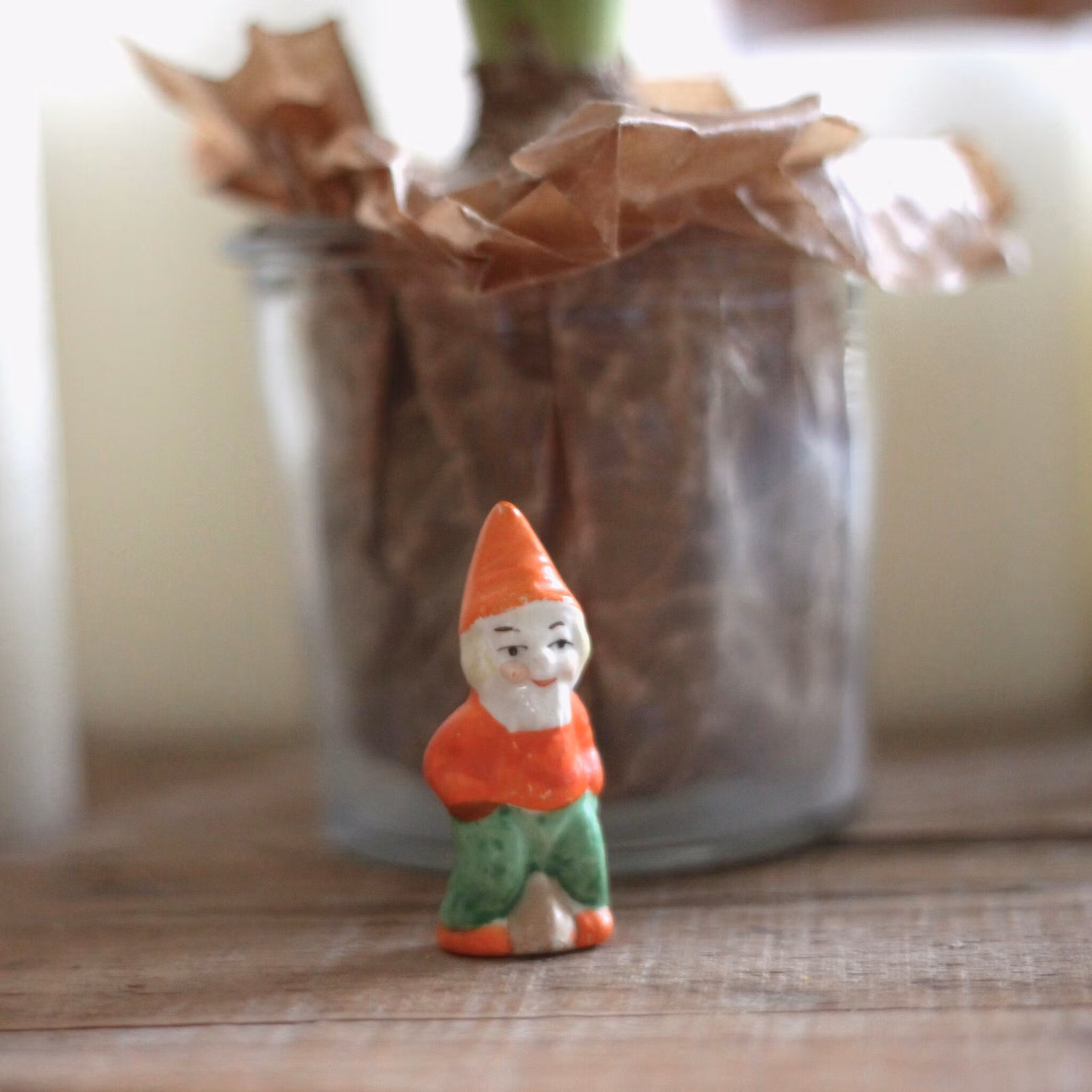Tomte - Liten tomte i porslin