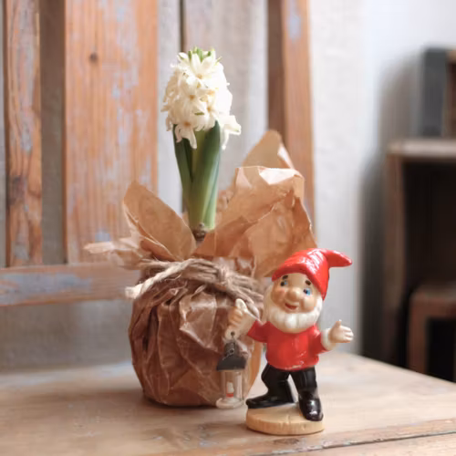 Tomte - Porslinstomte med lykta