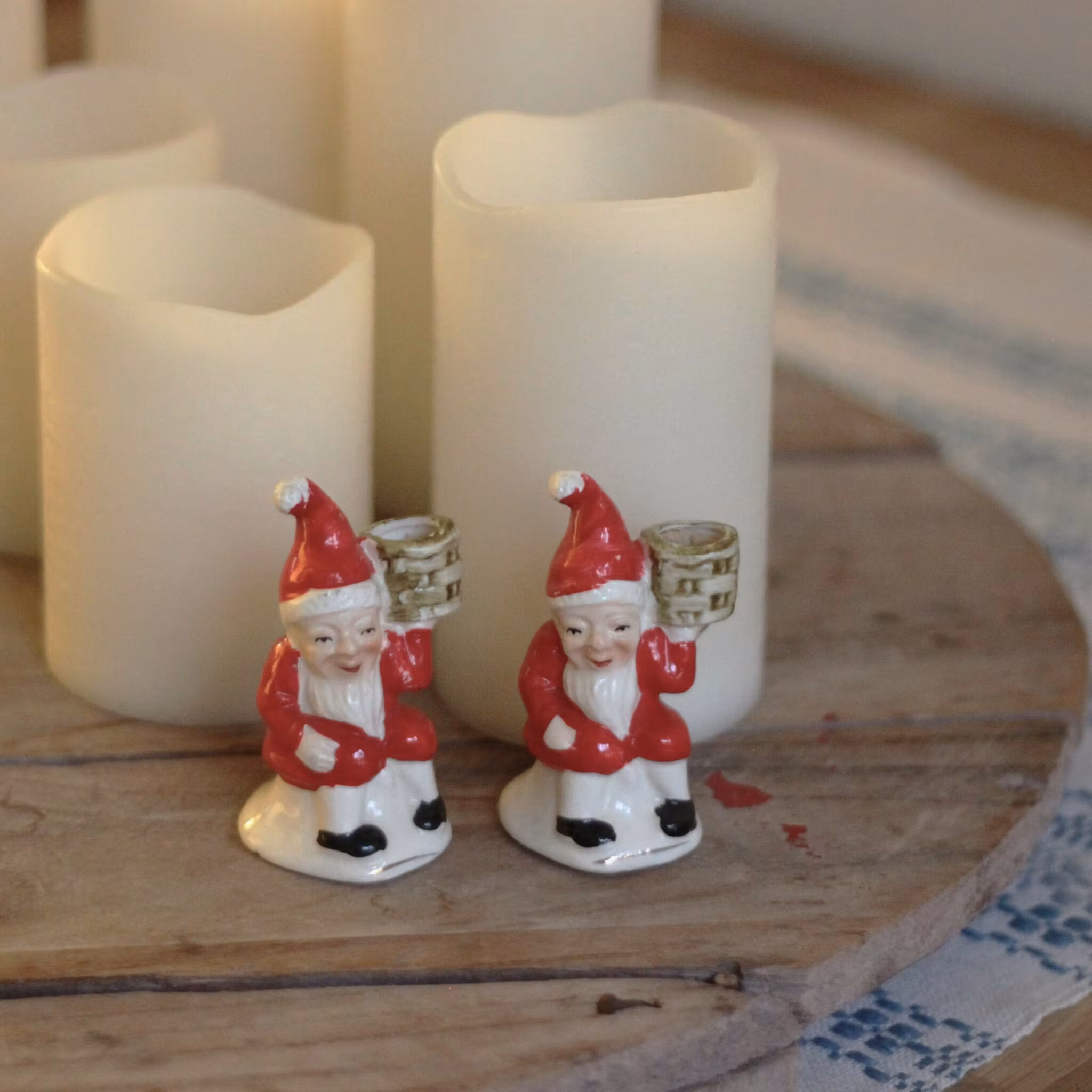 Tomte - Porslinstomte Ljusstake