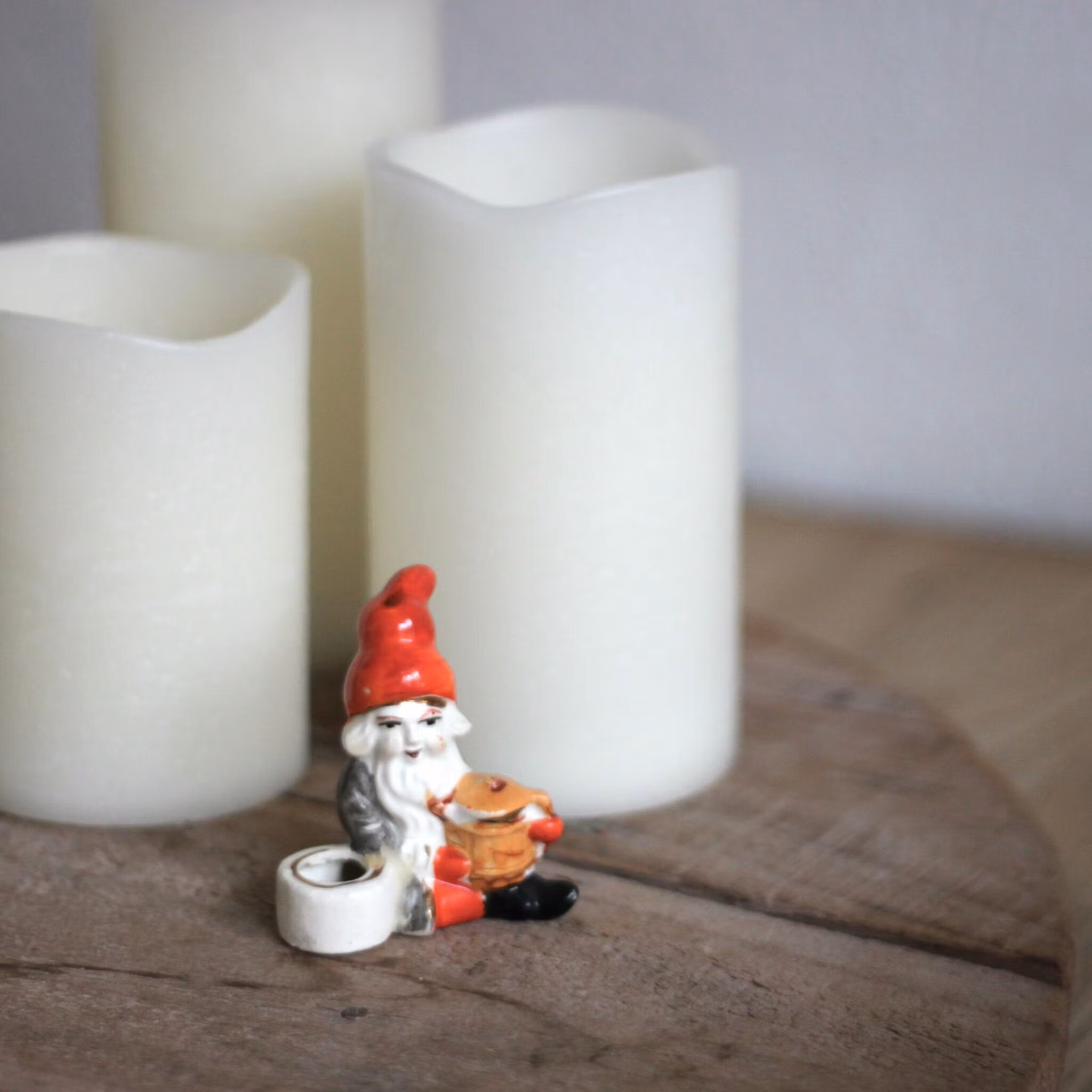 Tomte - Porslinstomte Ljusstake