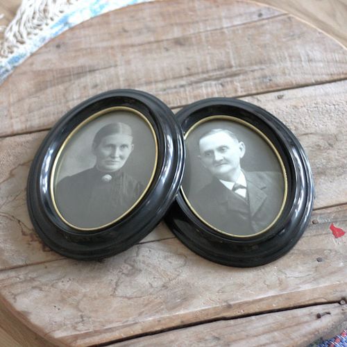 Fotografier - bakelit oval porträtt på par