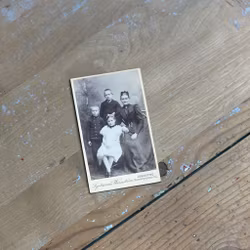 Fotografi - Ateljefoto Mor med tre barn