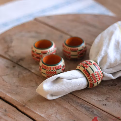 Servettringar - Trä med mönster Munkabälte