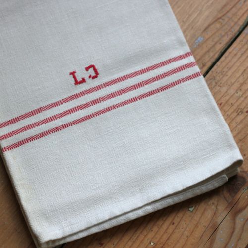 Handduk - linne monogram lj röd