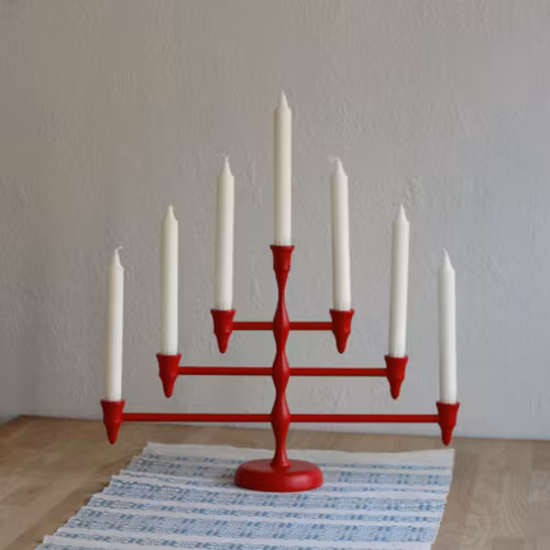 Ljusstake - Röd i Trä