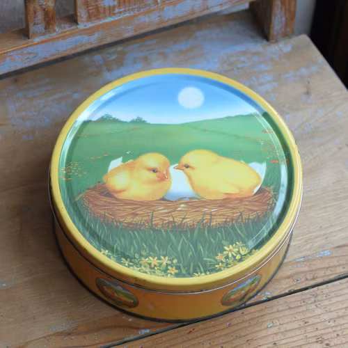 Plåtburk - Gul med Kycklingar