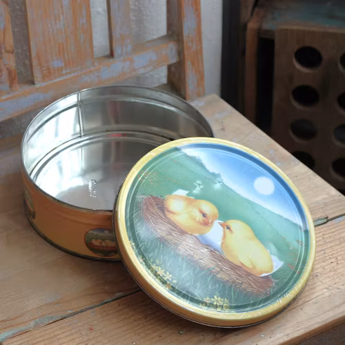 Plåtburk - Gul med kycklingar