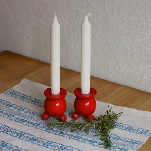 Ljusstakar - par Röd i trä