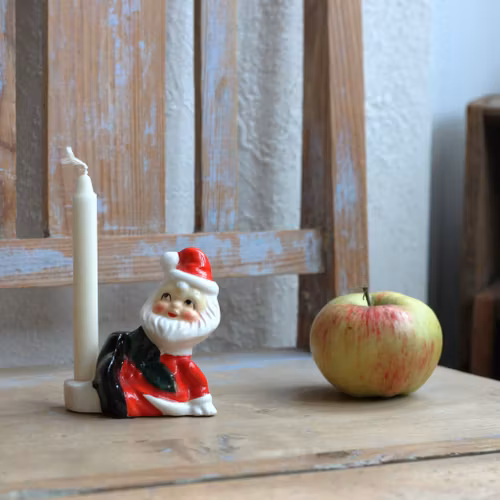 Tomte - Porslinstomte Ljusstake Nisse med järnek