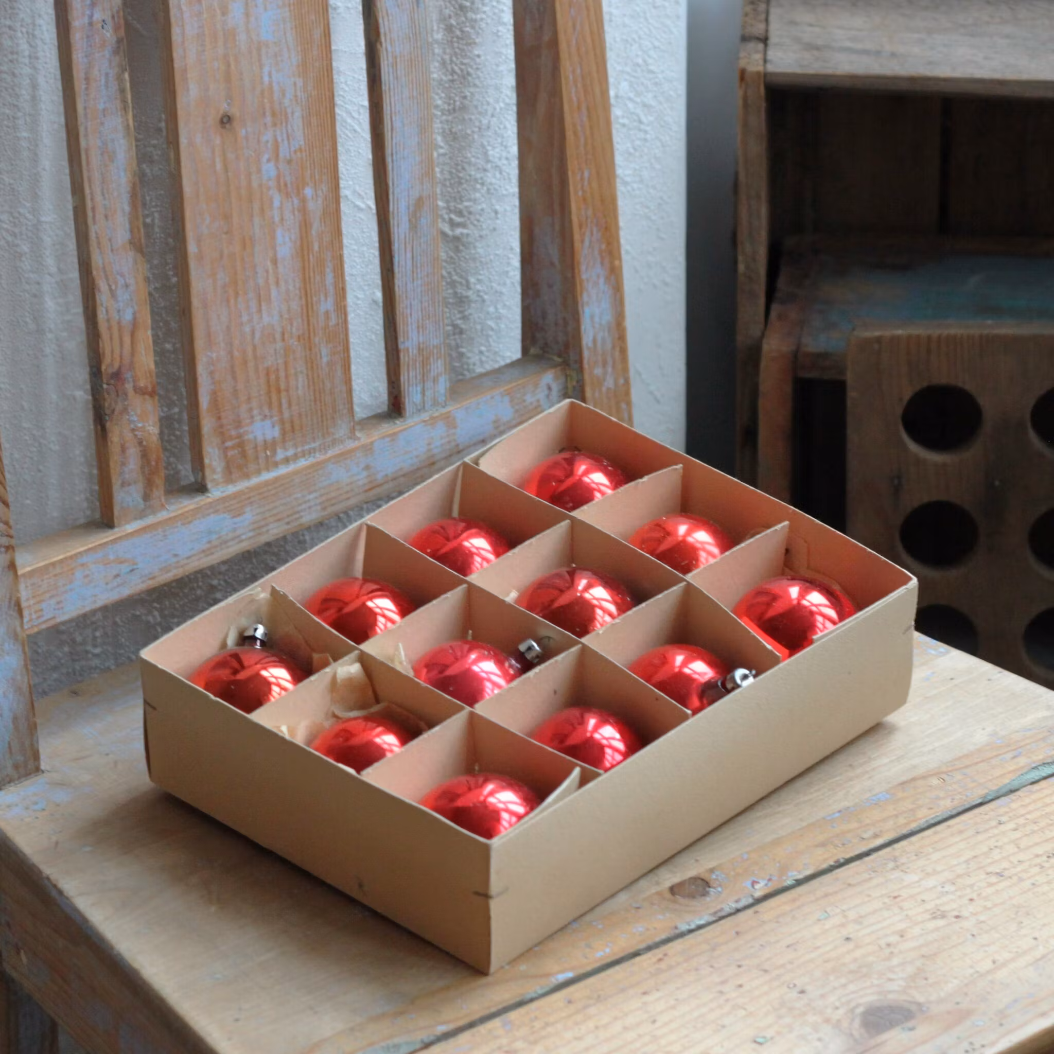 Julgranskulor - kulor röda