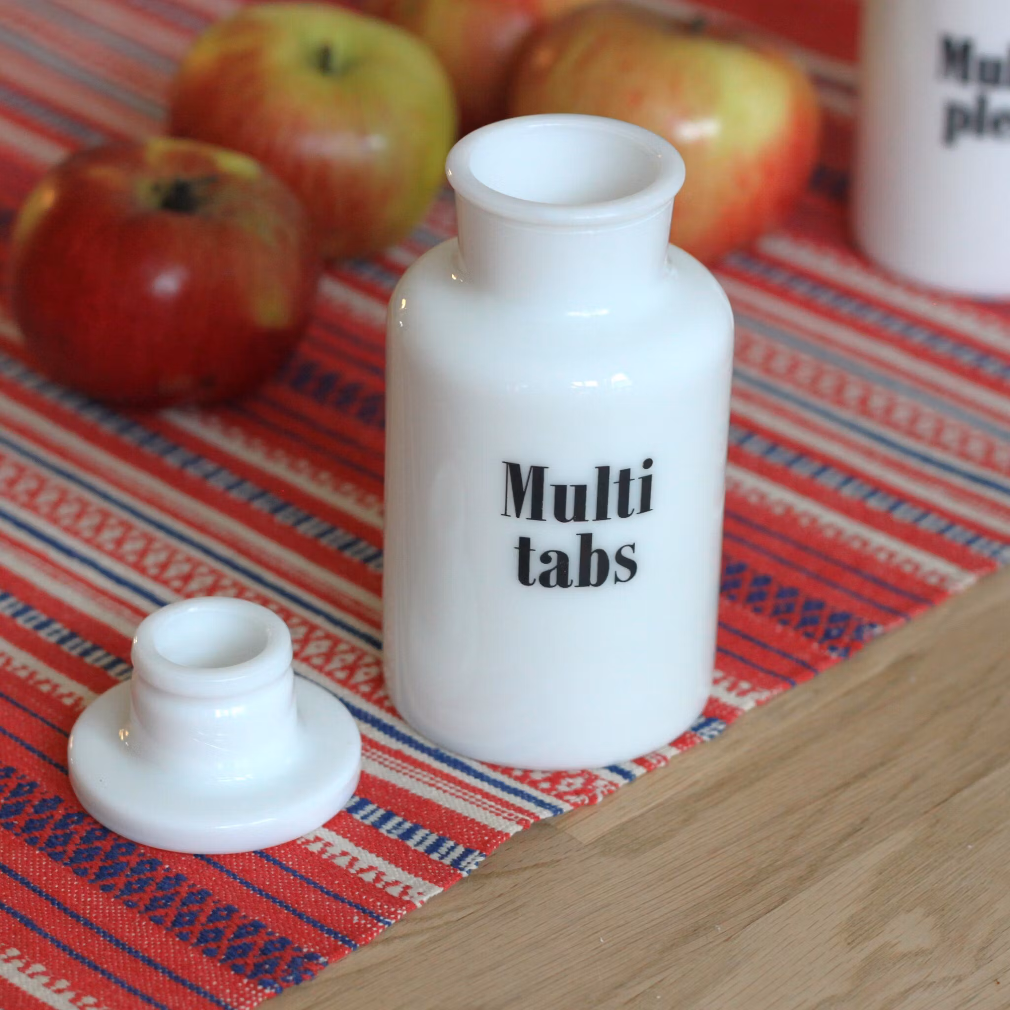 Flaska - Apoteksflaska vit med vit glaspropp