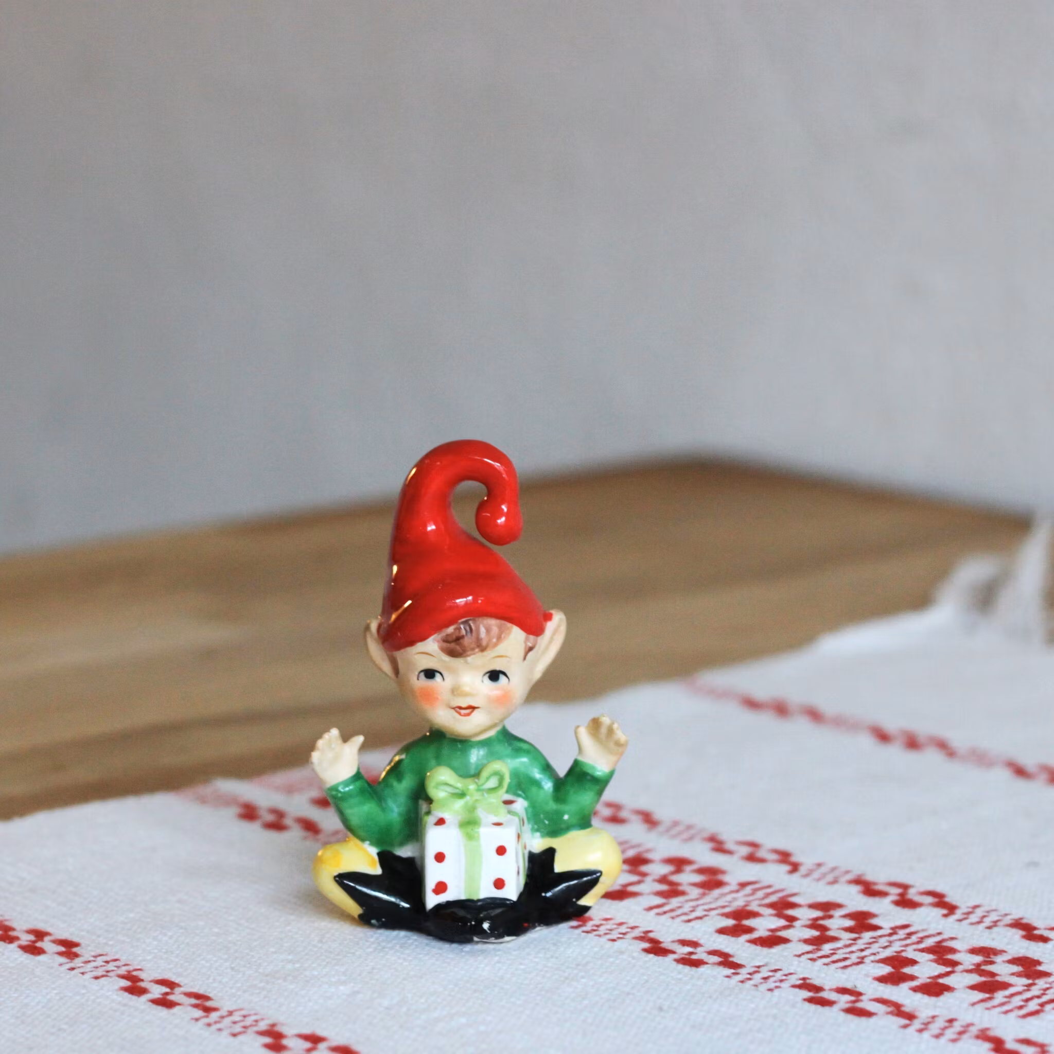 Tomte - Alv Nisse i porslin