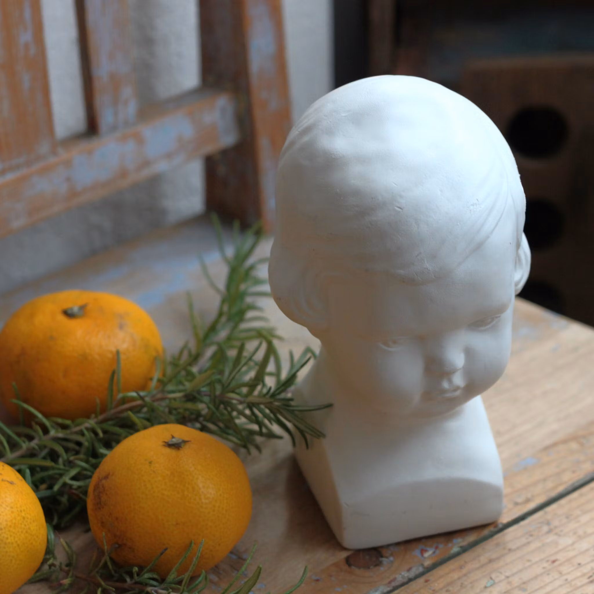 Inredning - Skulptur vit Barnhuvud