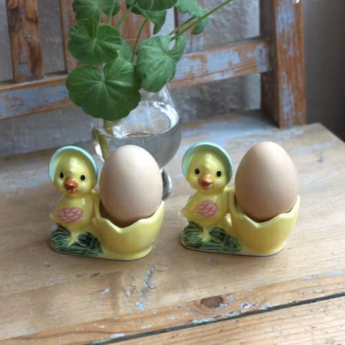 Äggkoppar - Kycklingar par i porslin