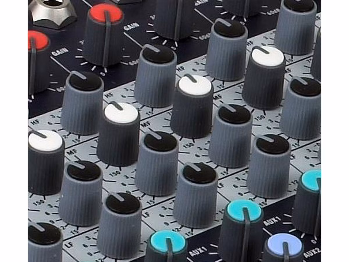 Soundcraft EPM 12