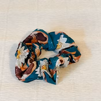 Scrunchie koi