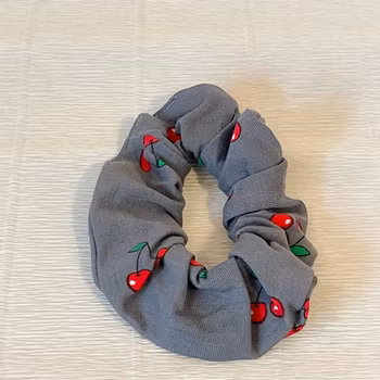 Scrunchie Körsbär