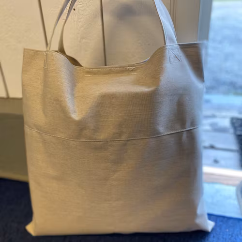 Vattentät axelväska