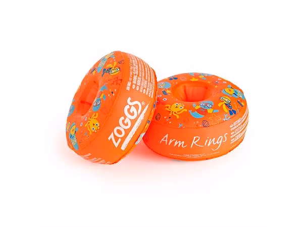 Armringar till barnen som lär sig simma. Uppblåsbar bekväm armring i fin färg i hög kvalitet. Köp armringar hos swimshop!