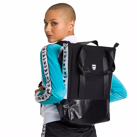 Arena Fast Tote Bag Svart