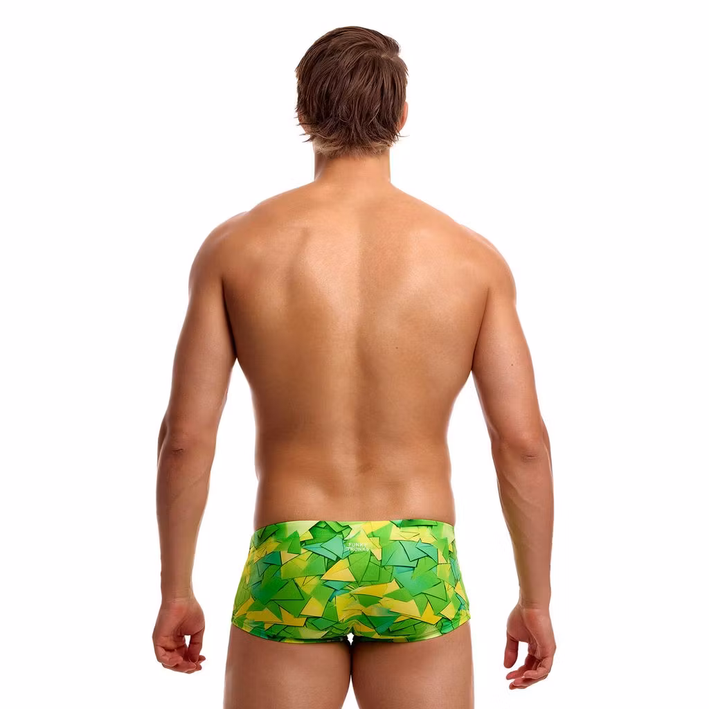 Funky Trunks badbyxor i snygga färger. Klortålig, bra passform. För simträning.