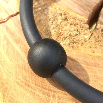 Halsband gummi svart